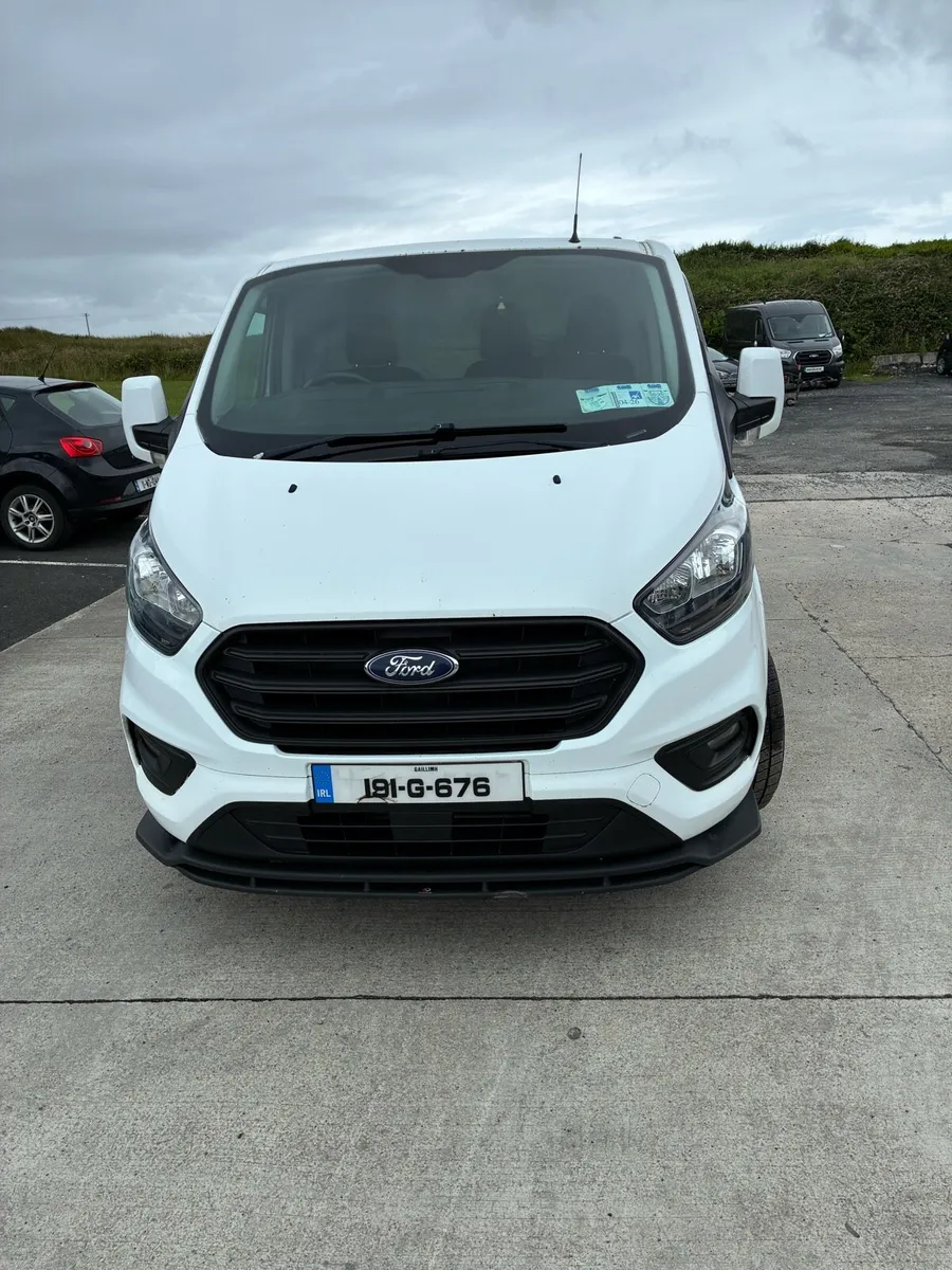 Van - Image 2