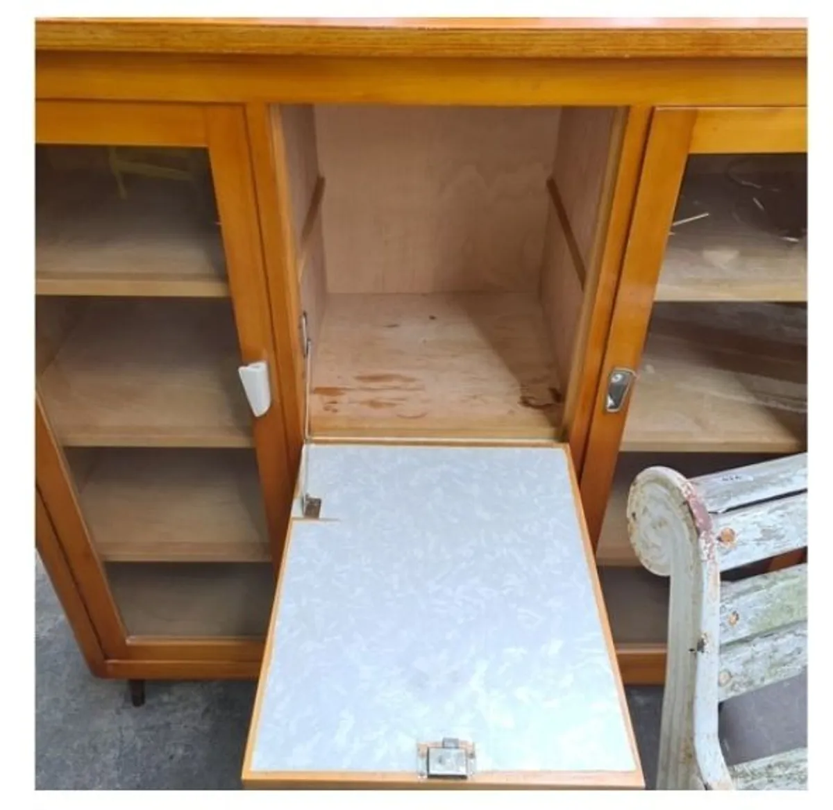 Mid-century teak display cabinet /sideboard - Image 4