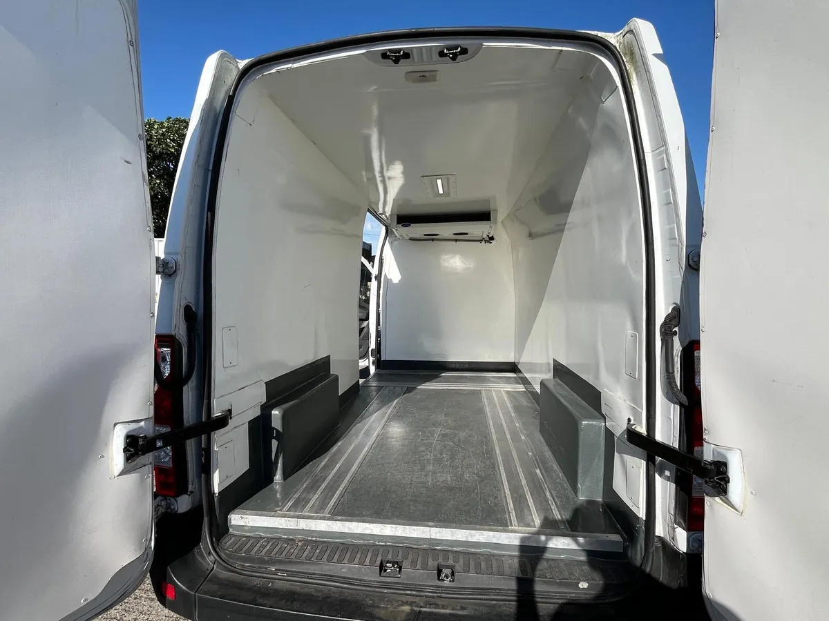 Opel Movano Fridge Van 2019 - Image 2