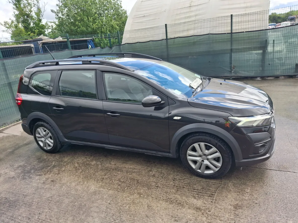 231 Dacia Jogger Expression  1.0 Petrol - Image 1