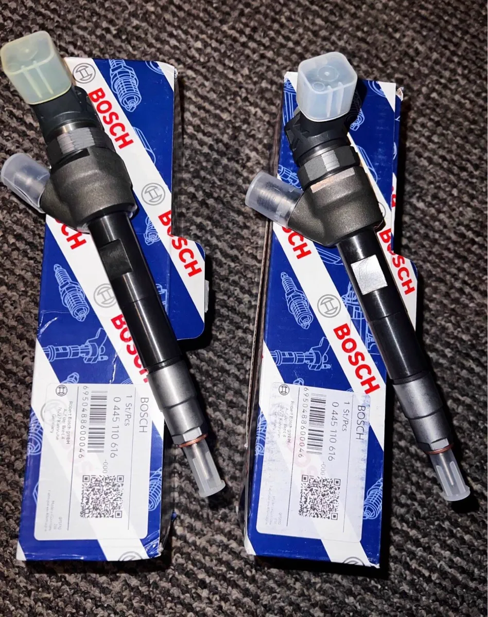 x2 BOSCH BMW F10 520d fuel injectors 0 44 110 616 - Image 1