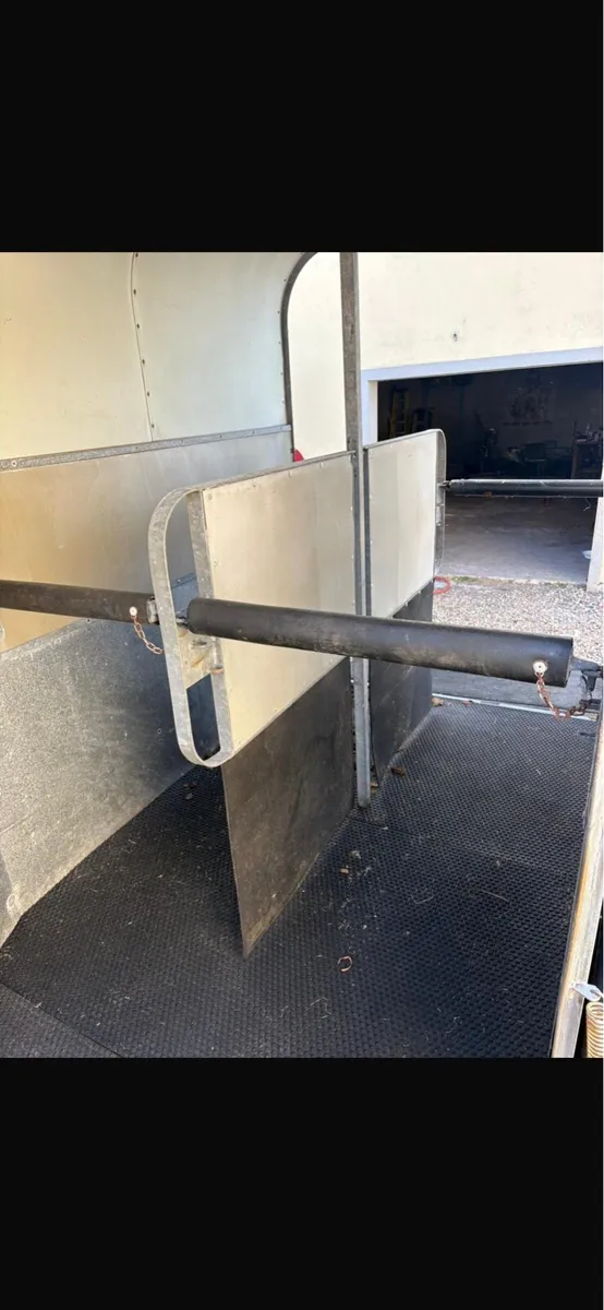Double horsebox - Image 4