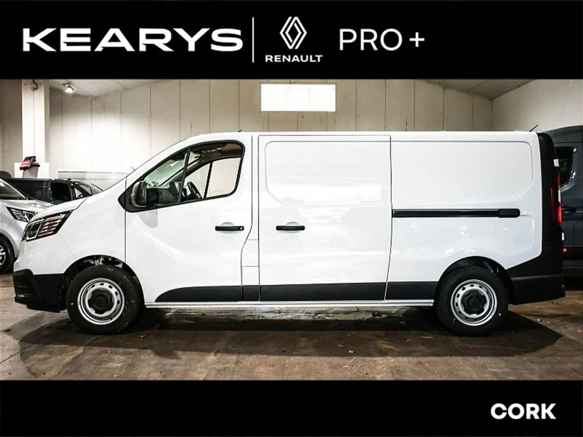 Renault Trafic LL30 Blue dCi 130 Start Panel Van - Image 4