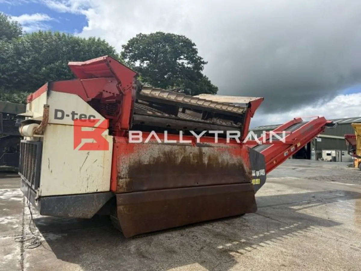 Sandvik QE140 Scalping Screen - Image 1