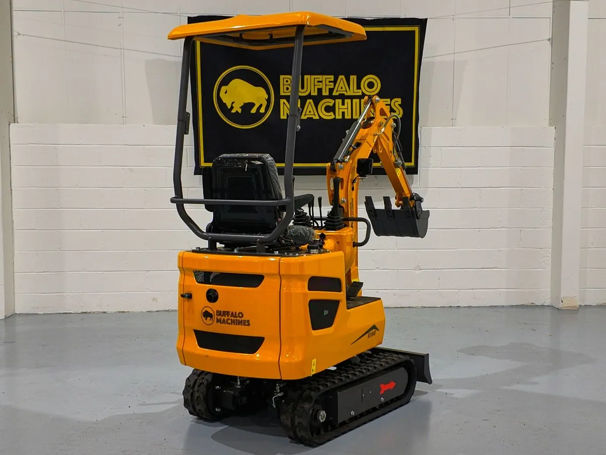 Buffalo Machines B1000 Mini Digger Excavator - Image 3