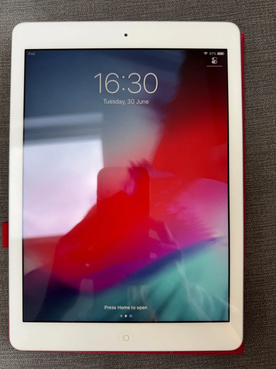 iPad Air 1st generation - Image 1
