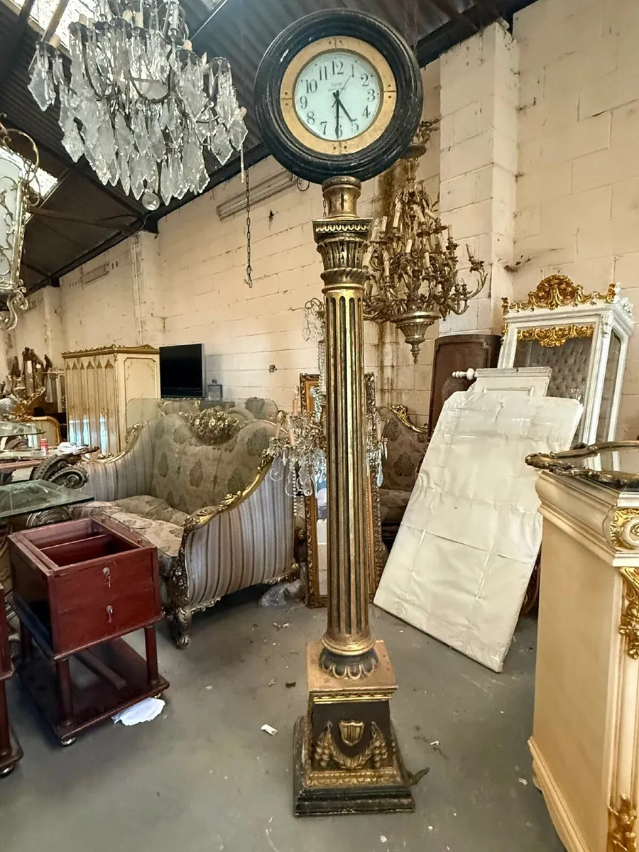 Old wooden clock stand - Image 2