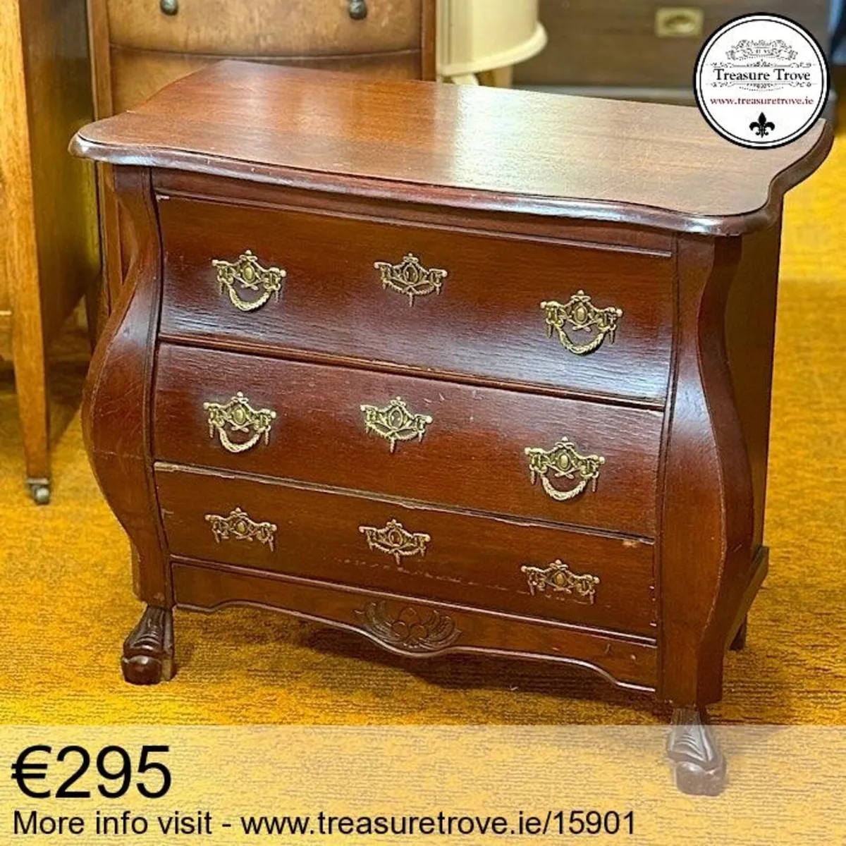 Small Vintage Chest of Drawers - Image 3