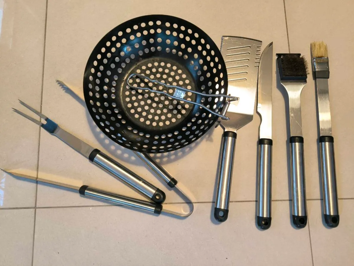 Barbeque, Gas, 6 burner - Image 4
