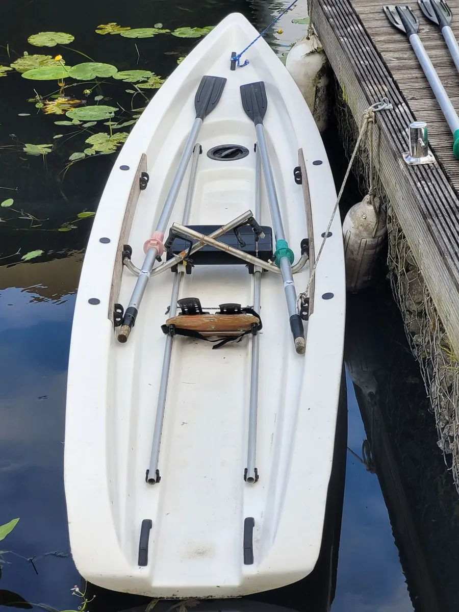 Yole rowing boat - Image 2