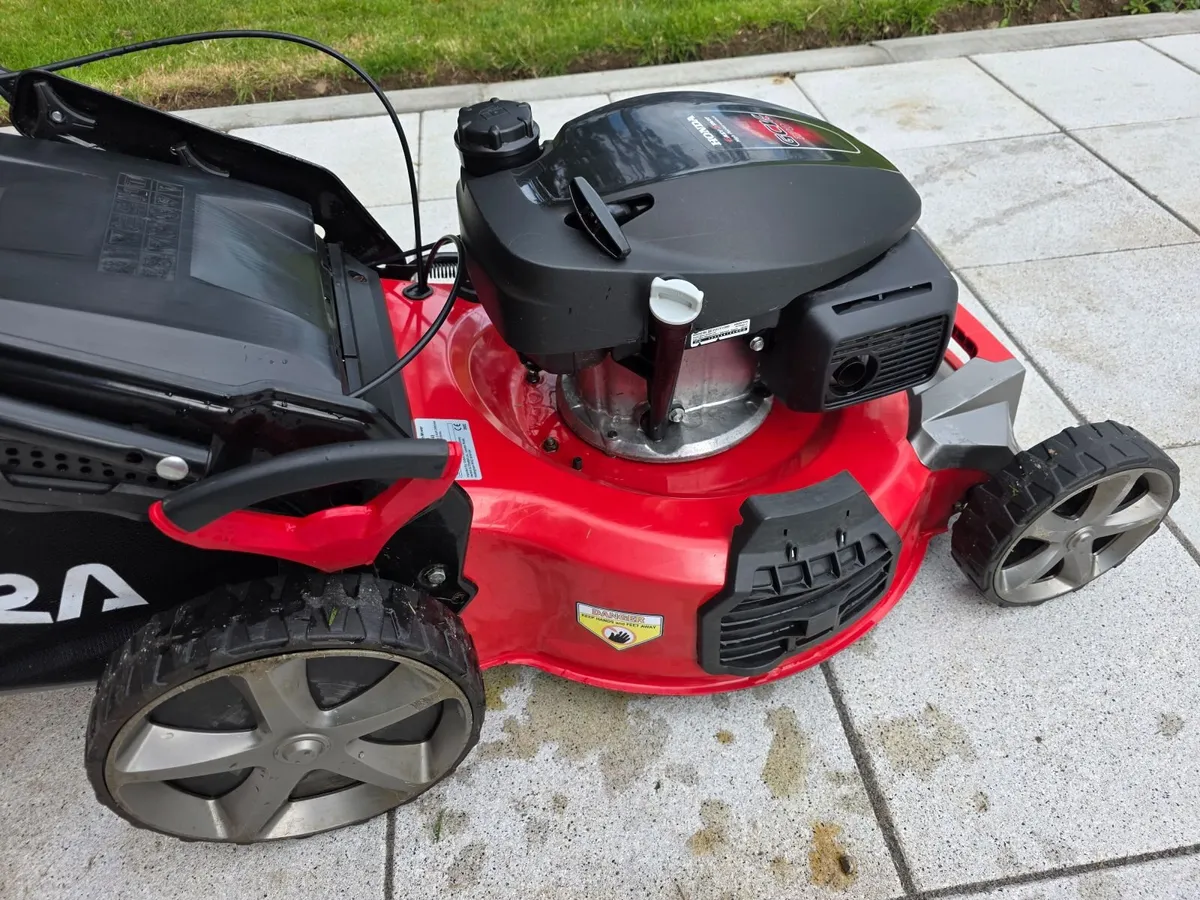 21" Cobra / Honda Lawnmower - Great condition - Image 2