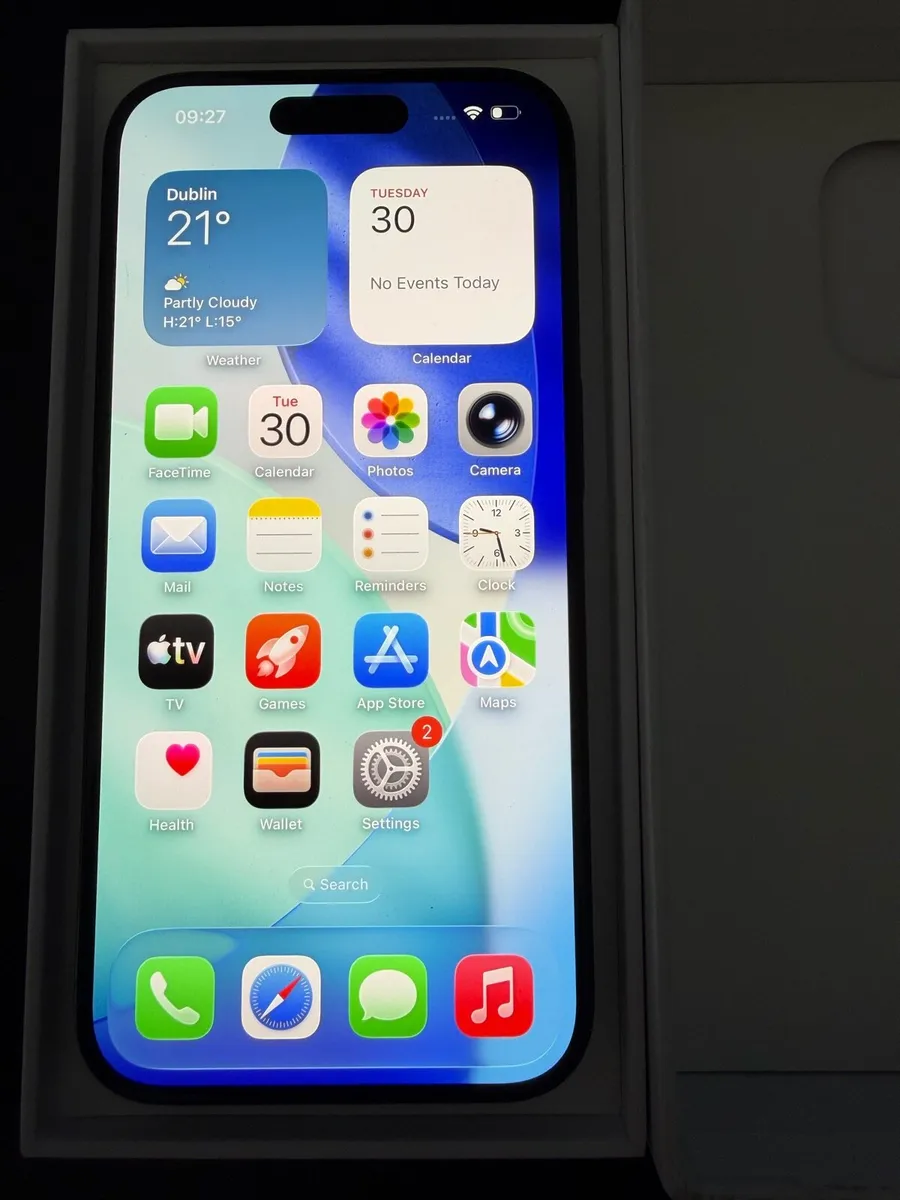 iPhone 15 Pro 128GB Black & Unlocked - Image 1