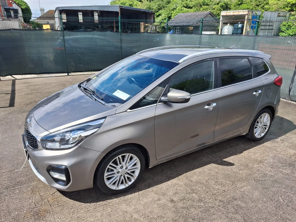 2017 Kia Carens  7 seater    7 seater - Image 1