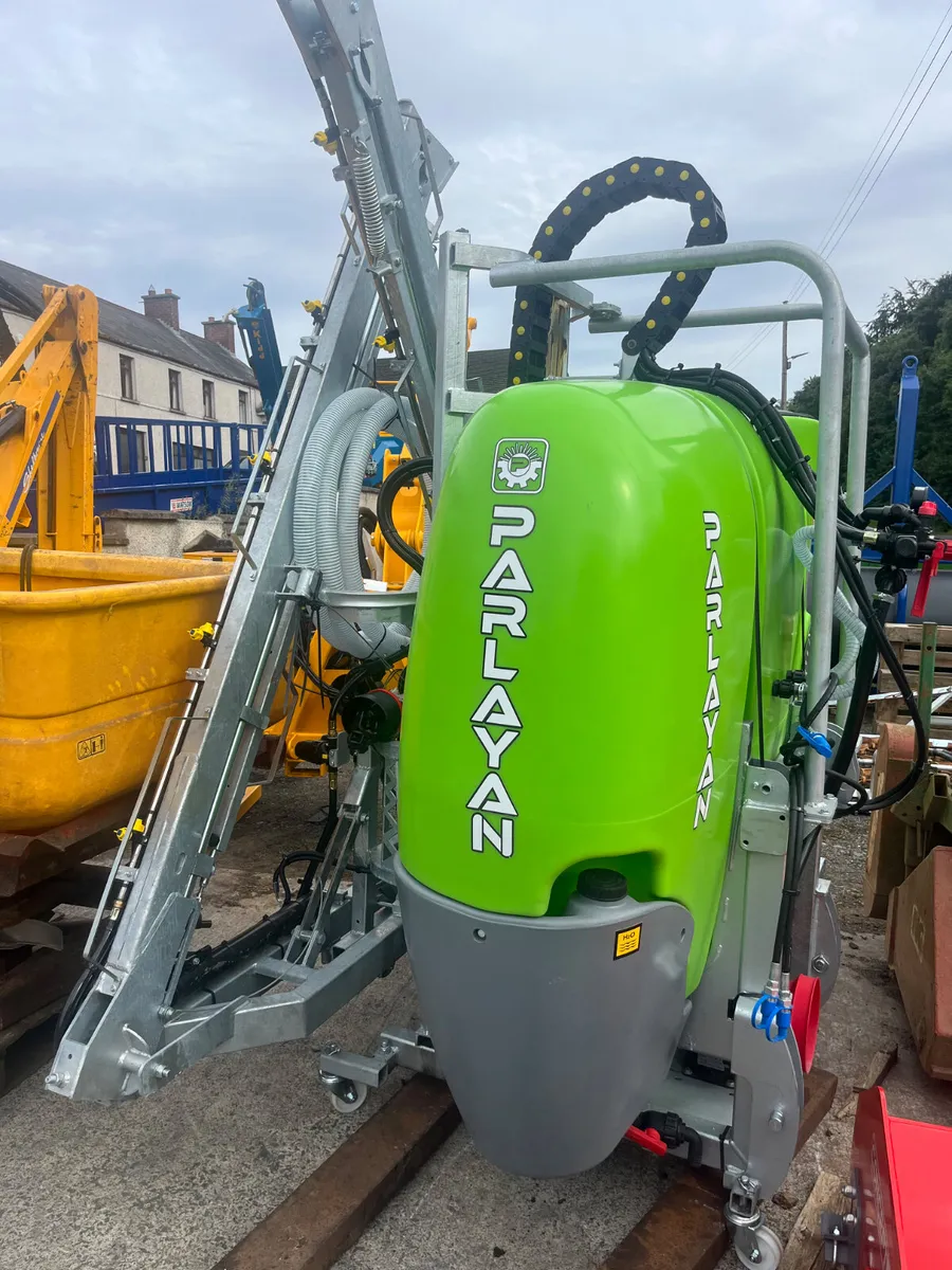 New Parlayan 1200Ltr 12m Hyd Boom Sprayer - Image 1