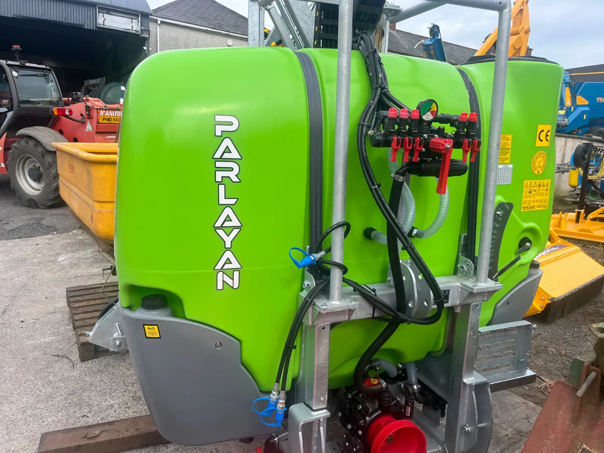 New Parlayan 1200Ltr 12m Hyd Boom Sprayer - Image 4