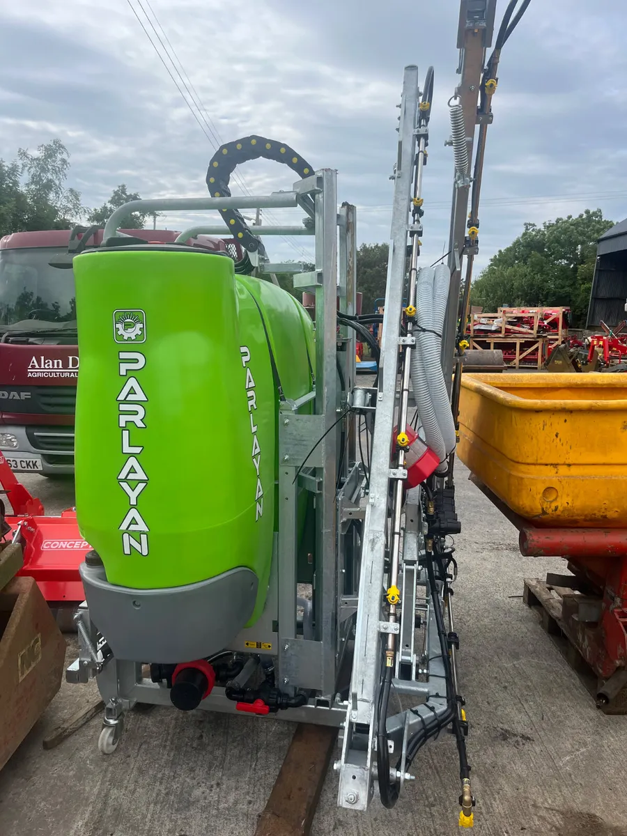 New Parlayan 1200Ltr 12m Hyd Boom Sprayer - Image 3