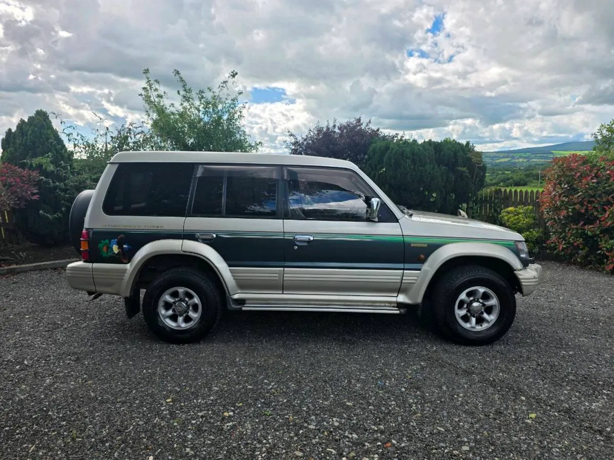 MITSUBISHI PAJERO 2.5 EXCEED - Image 4