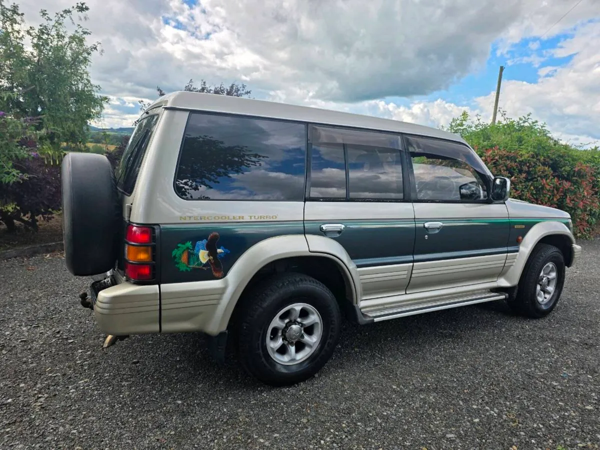 MITSUBISHI PAJERO 2.5 EXCEED - Image 3