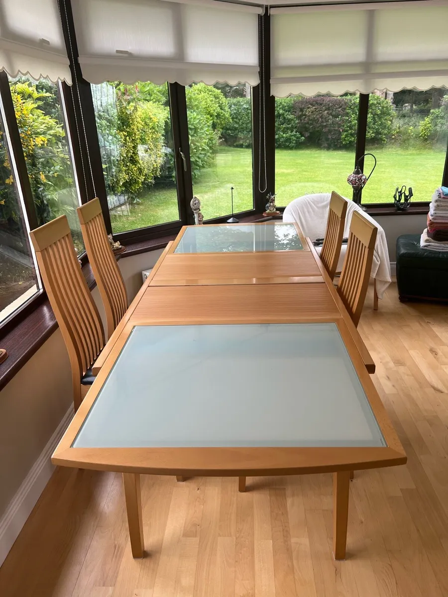 Extendable Kitchen Table and Chairs - Image 4
