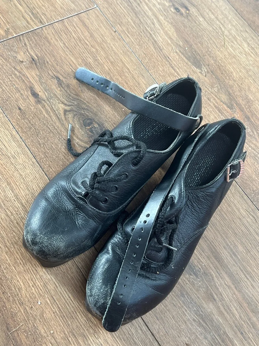Second hand flexi step tap dancing shoes offers - Image 1