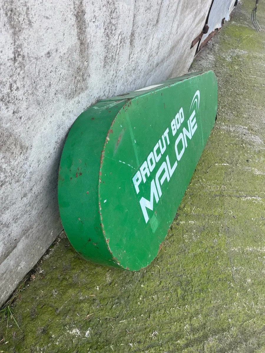 Malone mower cover - Image 3
