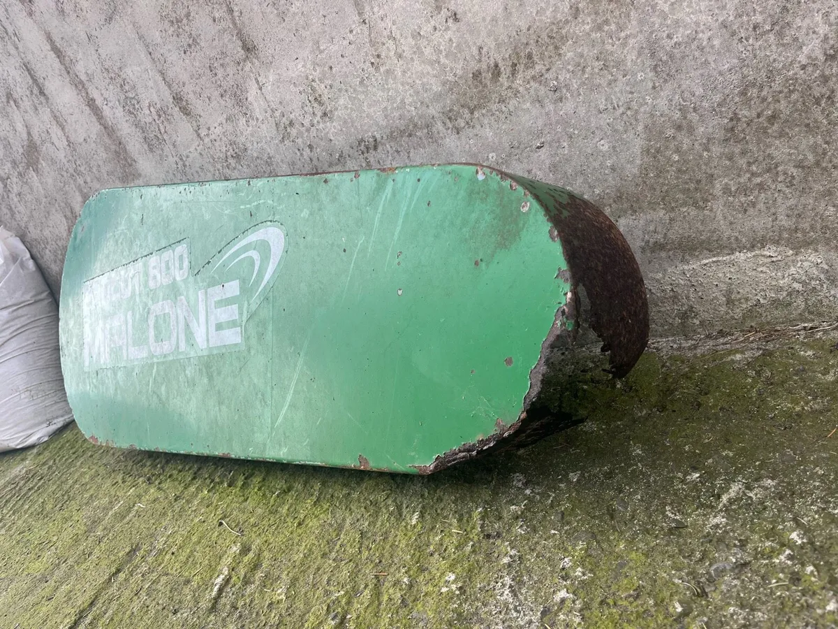 Malone mower cover - Image 4