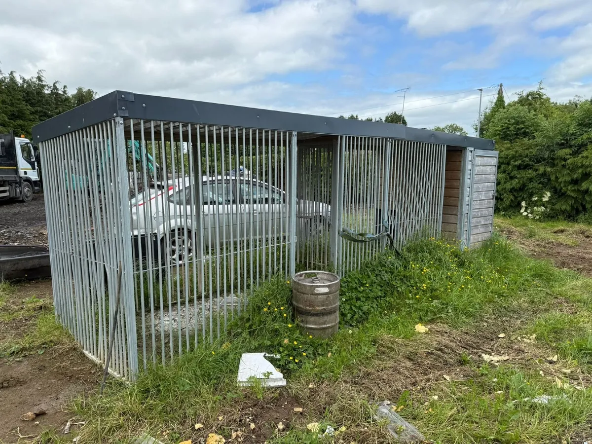 Dog pen - Image 3