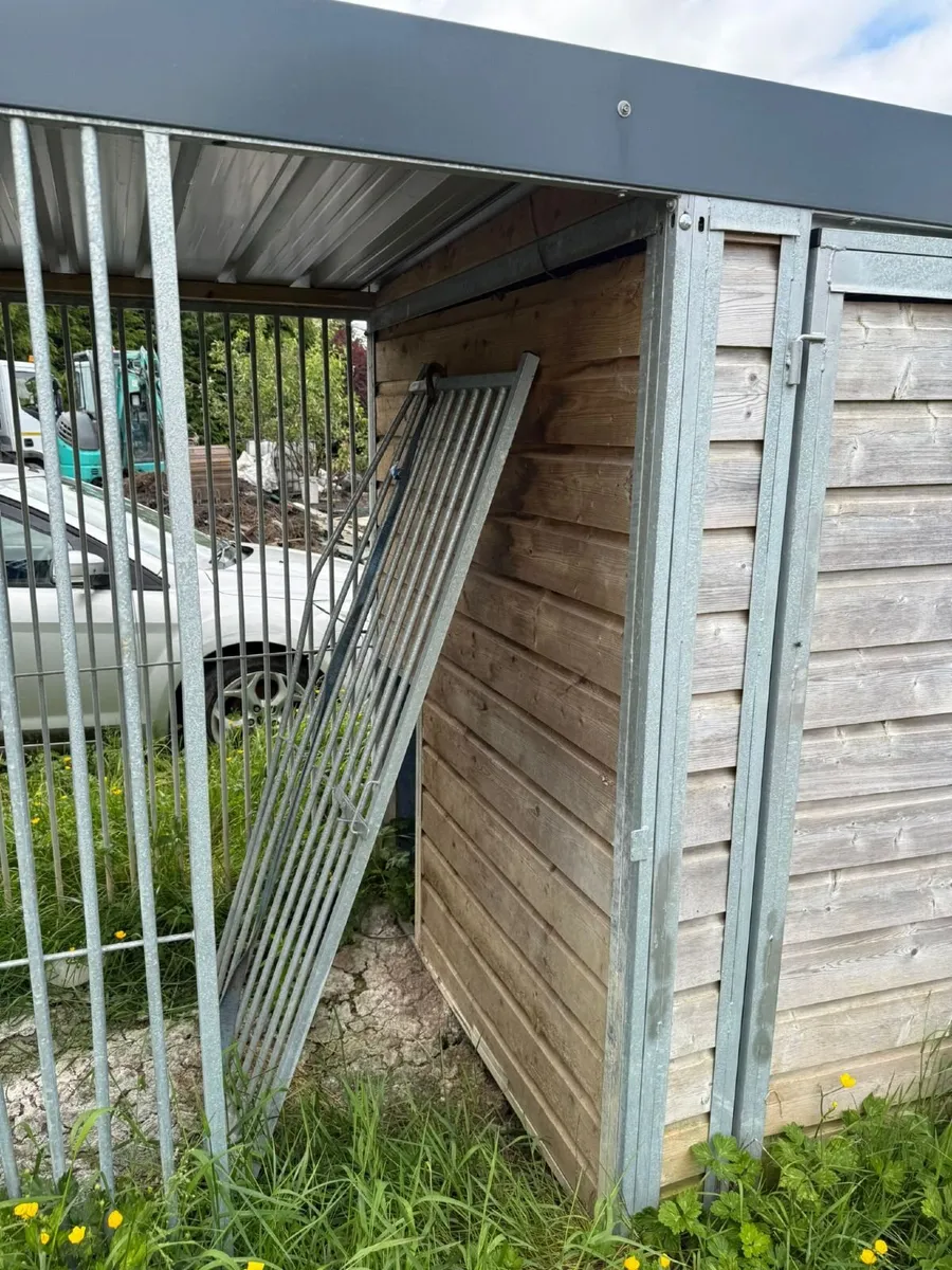 Dog pen - Image 4