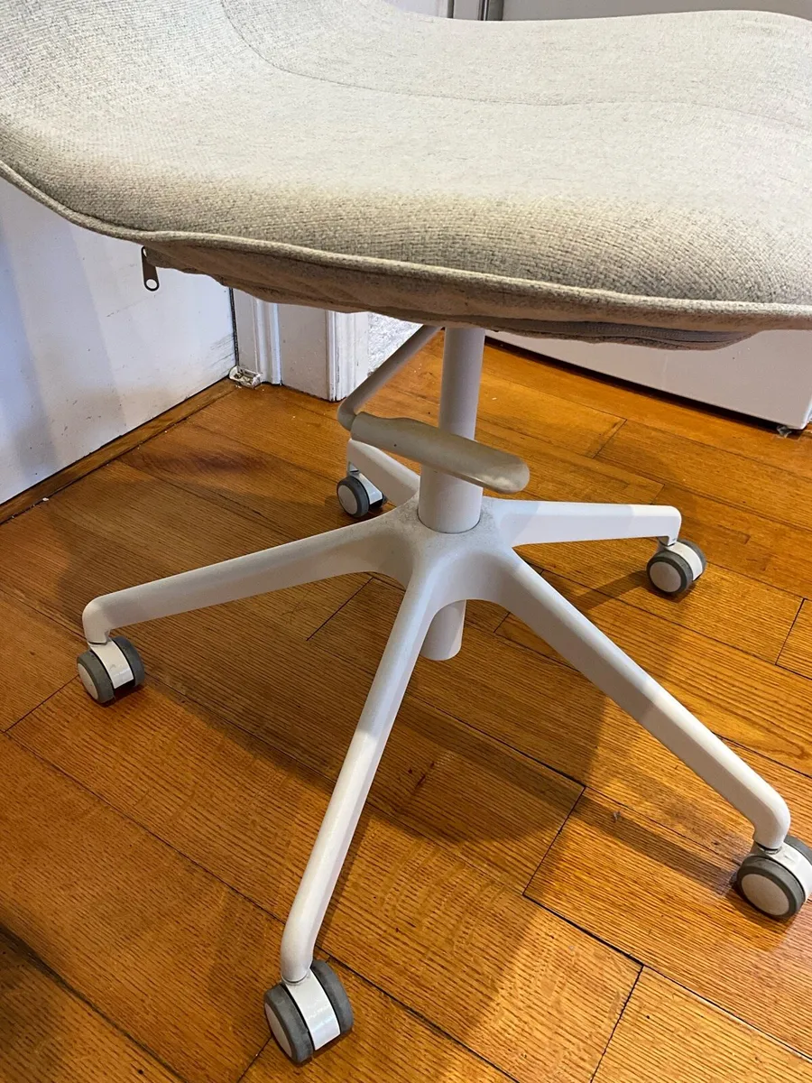 Conference Chair - Image 3