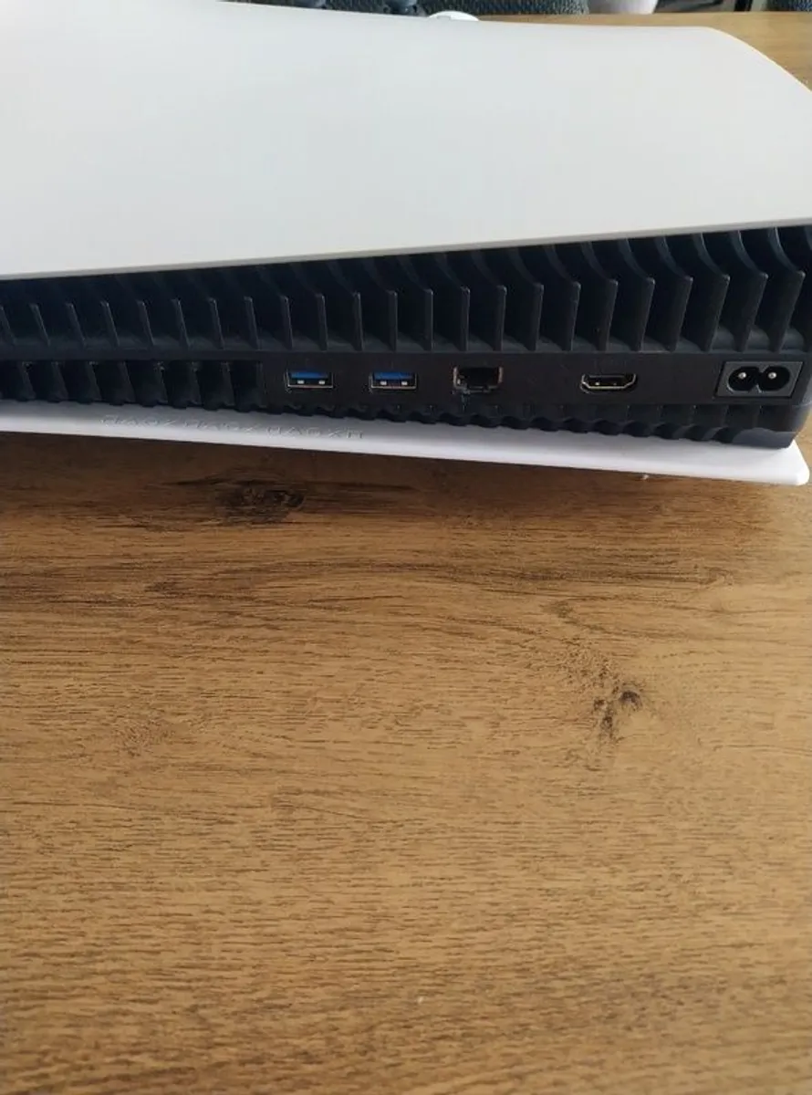 Playstation 5 - Image 4