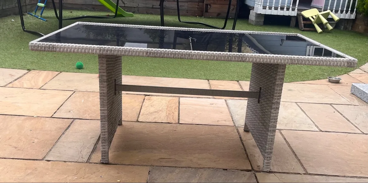 Garden furniture dining table - Image 2