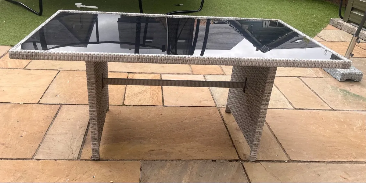 Garden furniture dining table - Image 4