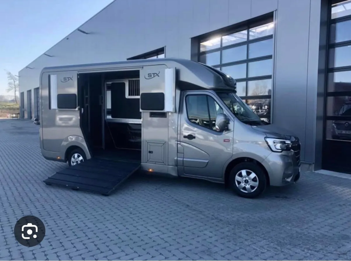 LOOKING FOR 3.5T HORSE TRUCK