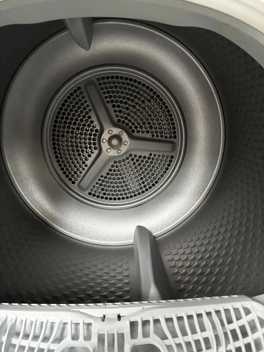 Dryer 8kgs Condenser - Image 3