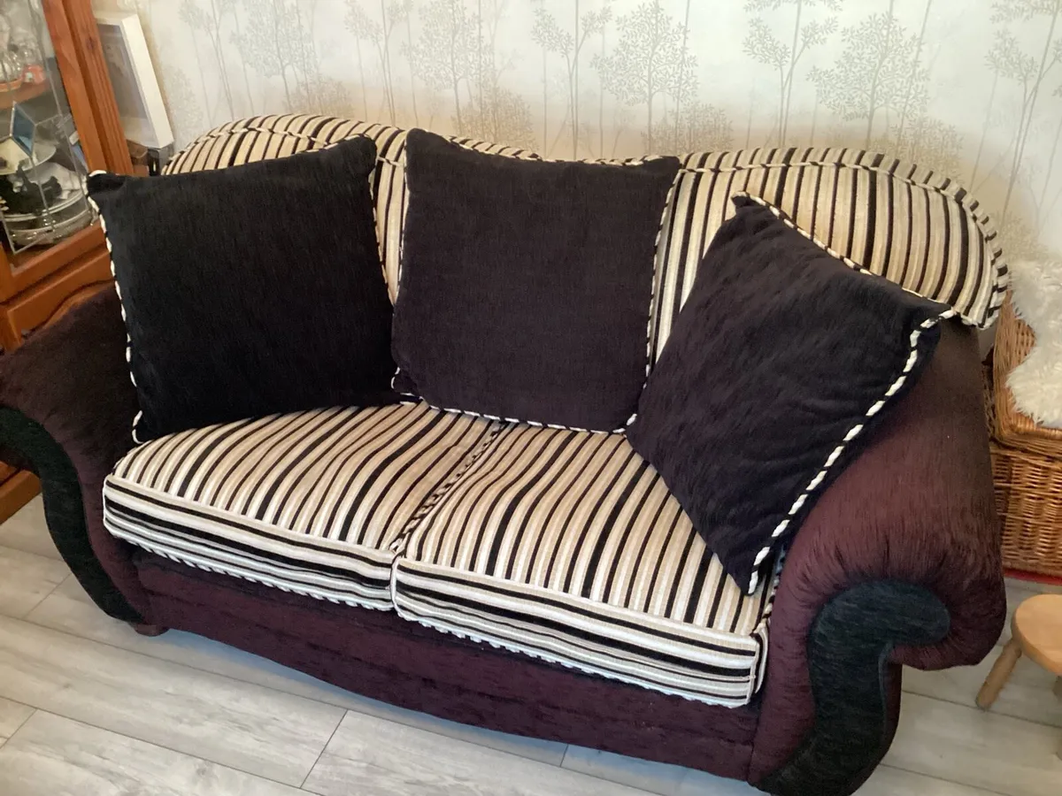 Couch 2 seater - Image 3