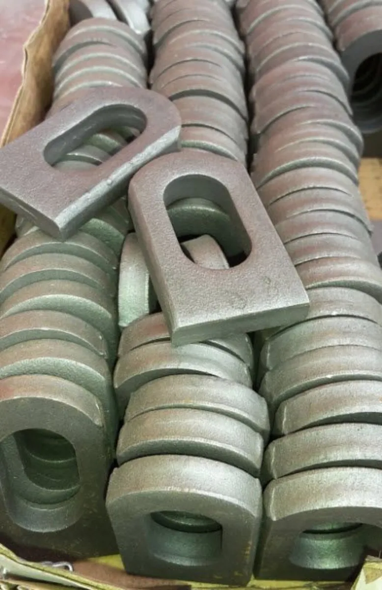 Heavy Duty Galvanised hinges - Image 2