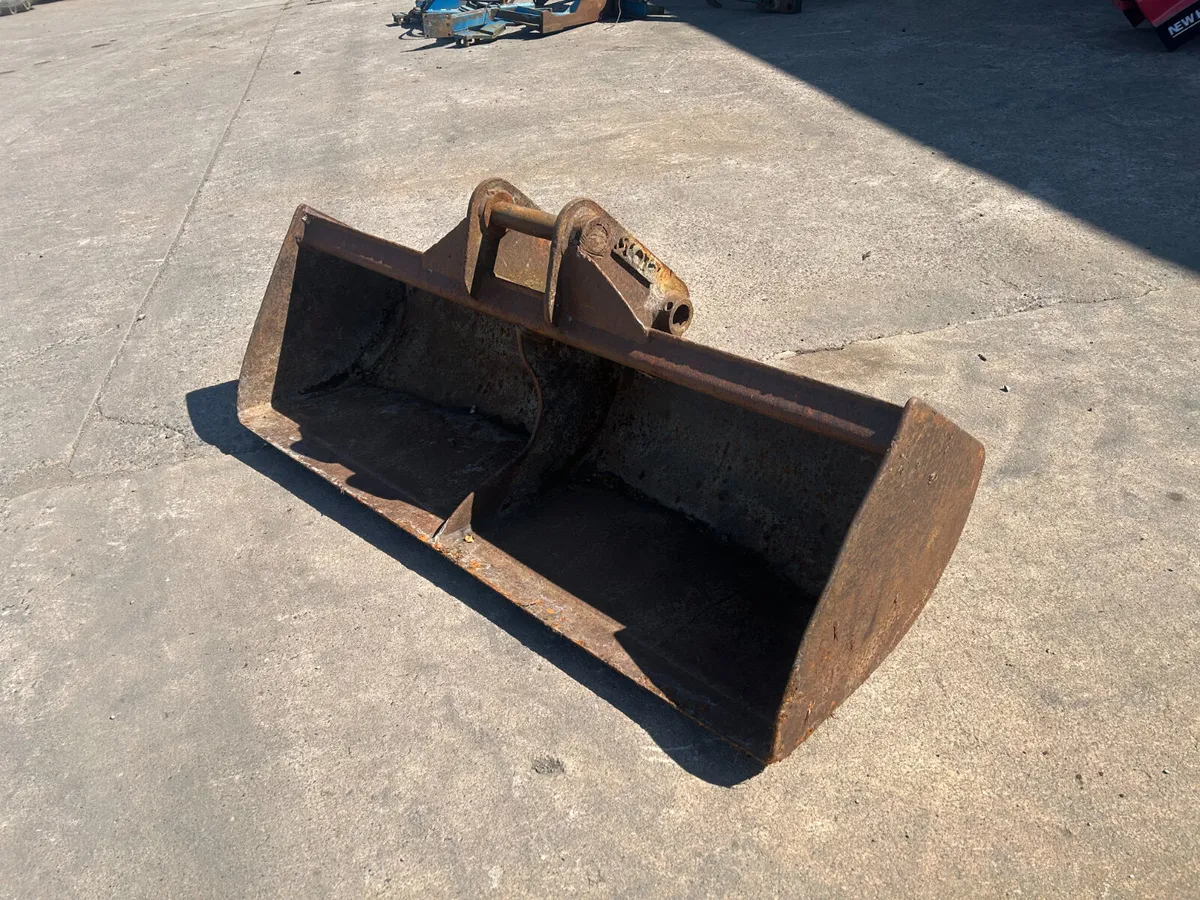 5FT Scott Grading  Bucket ((45mm pins)) - Image 1