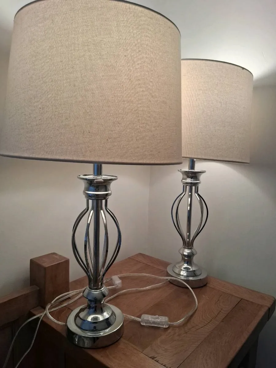 Table Lamps set of two stainless steel with leds - Image 2