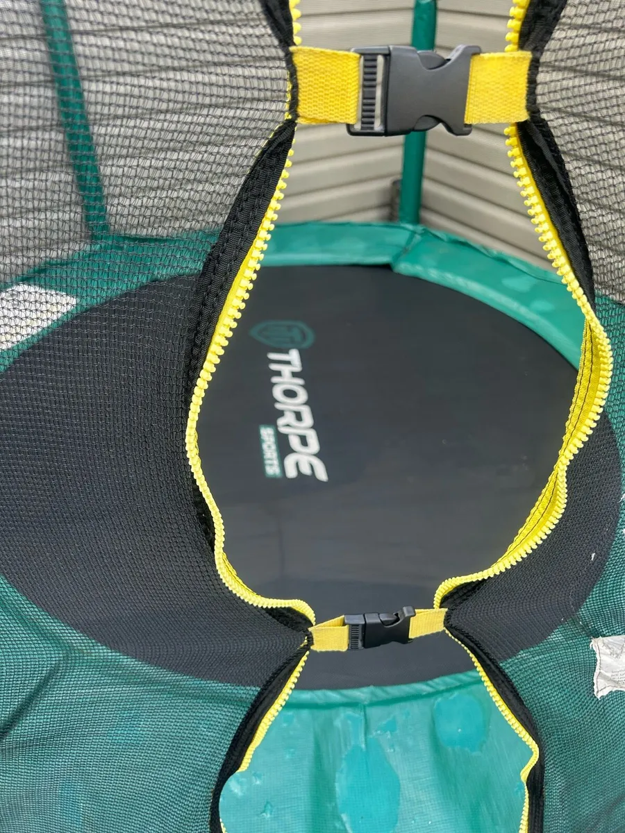 Trampoline in excellent condition - Image 2