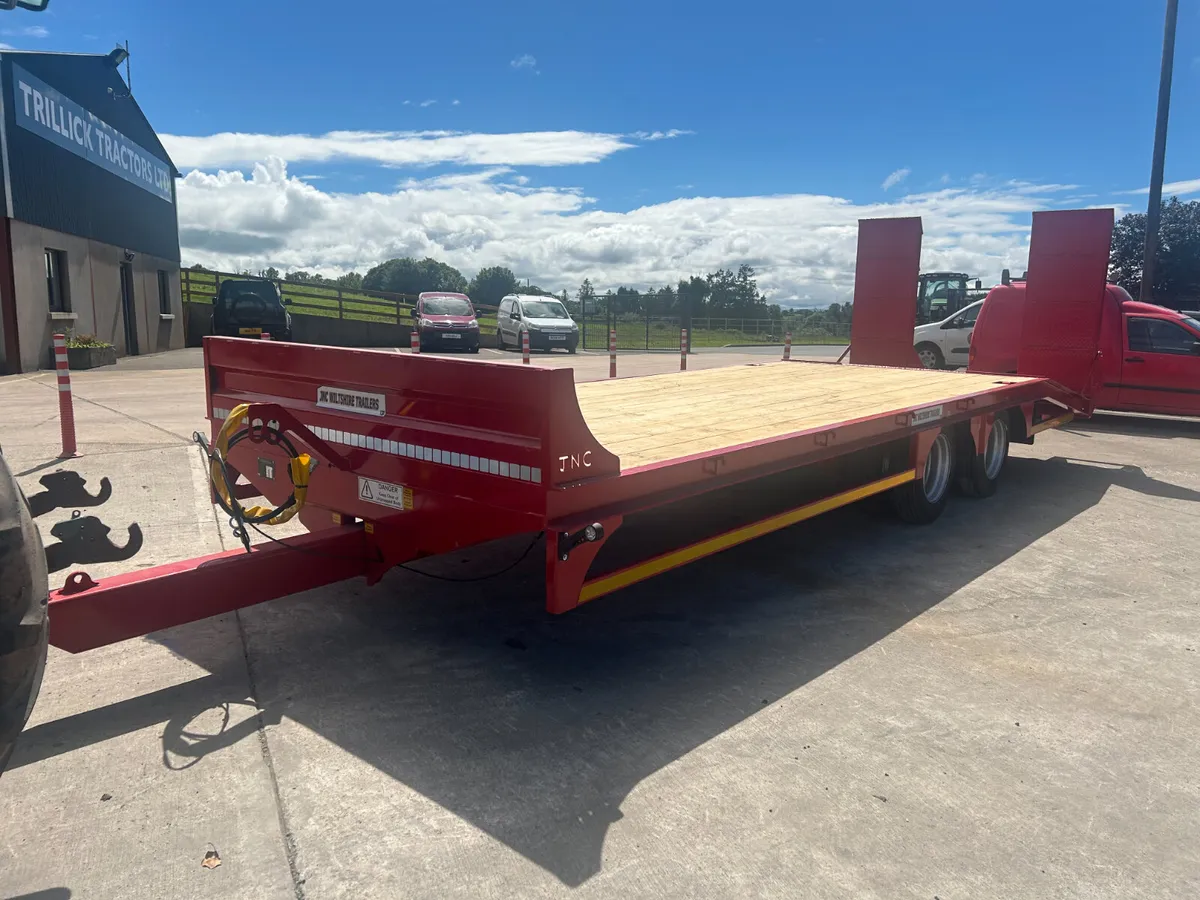 * New 19 Tonne JNC Low-Loader * - Image 3