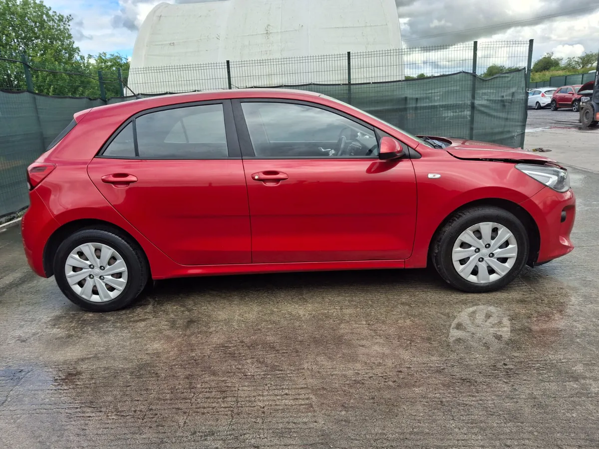 172 Kia Rio1.3 Petrol - Image 3
