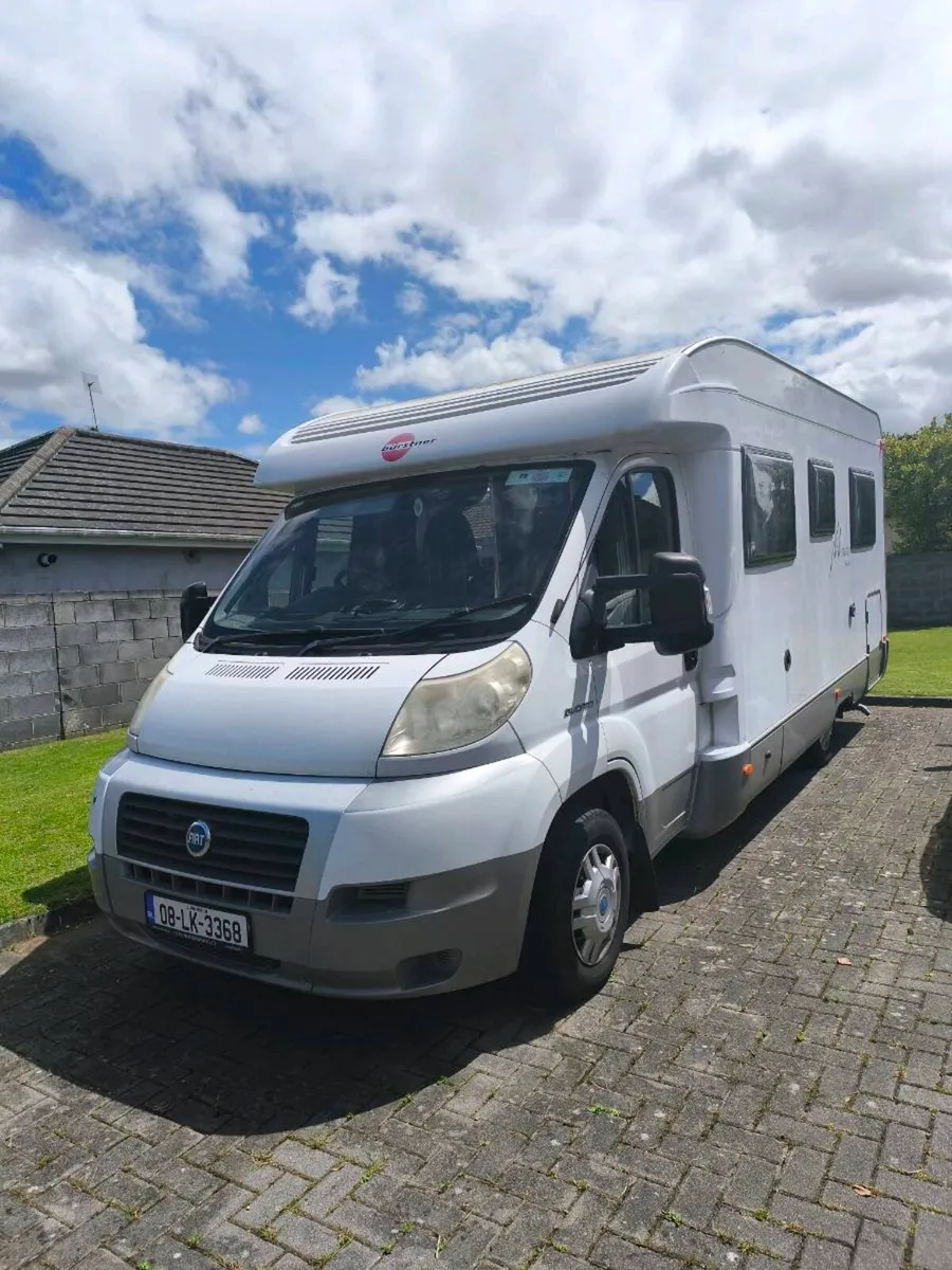 Motorhome - Image 4