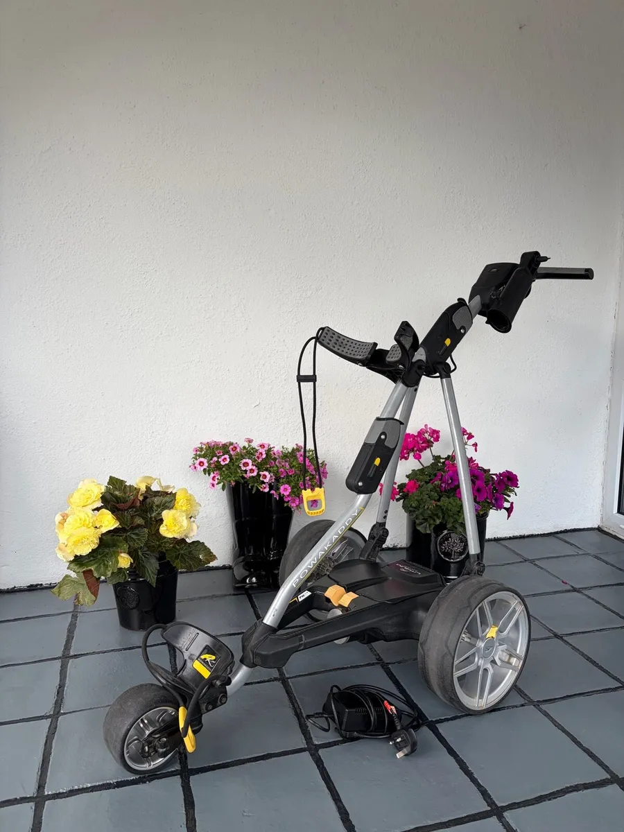 PowaKaddy FW7s Lithium Electric Golf Trolley - Image 1