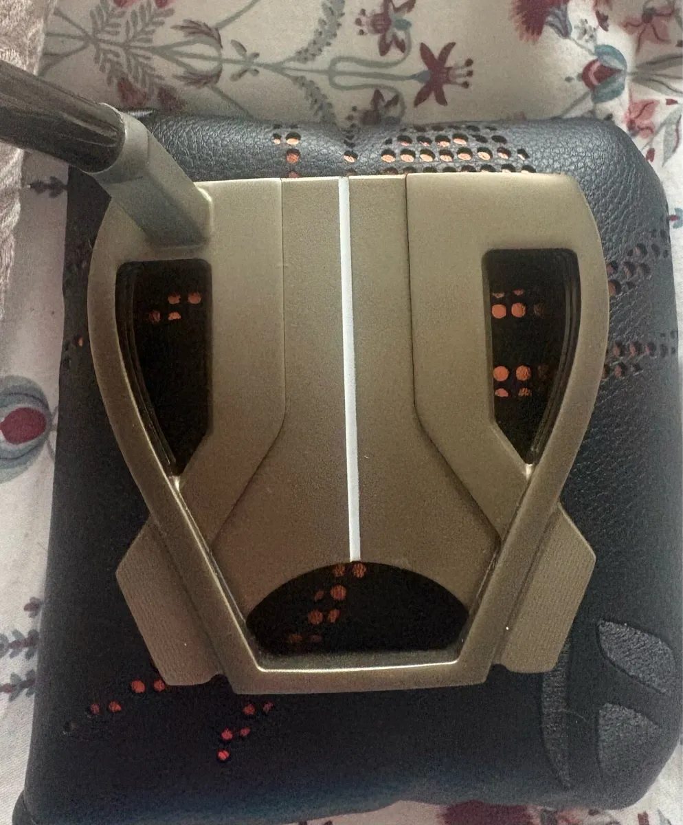 TAYLORMADE SALE - Image 2