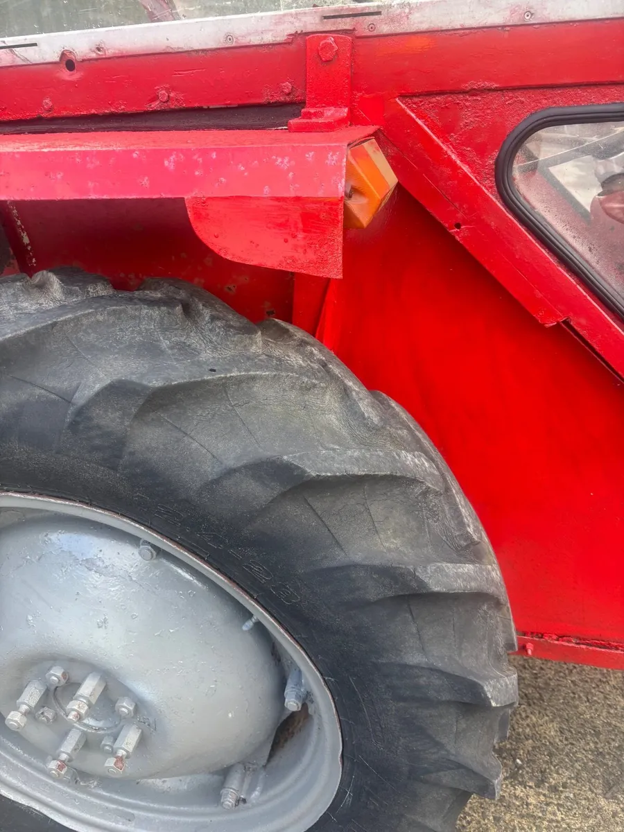 Massey 35 - Image 3