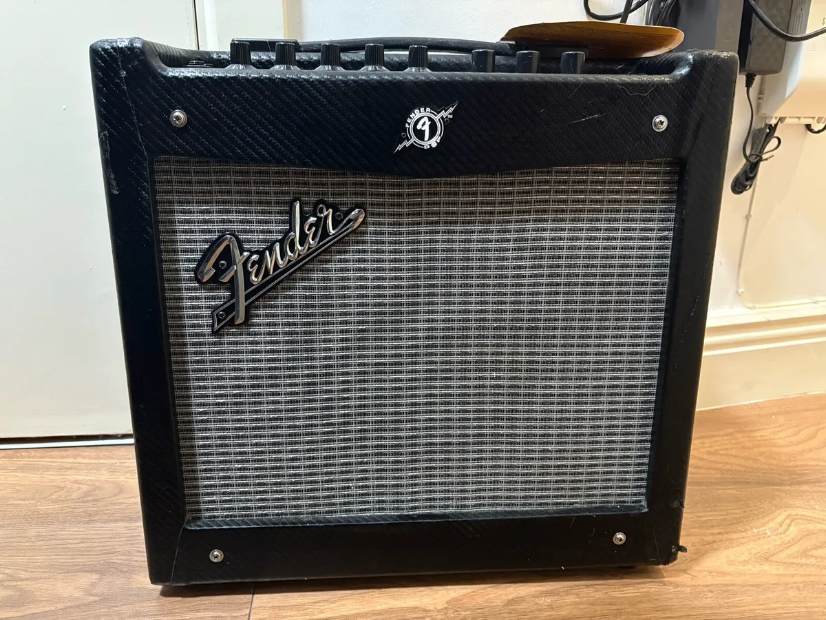 Guitar amp - Image 2