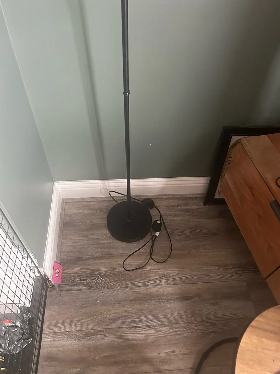 Black standing Lamp - Image 4