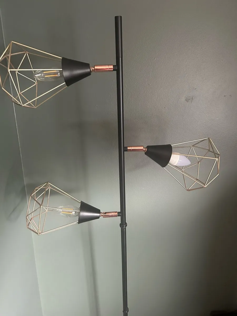 Black standing Lamp - Image 2