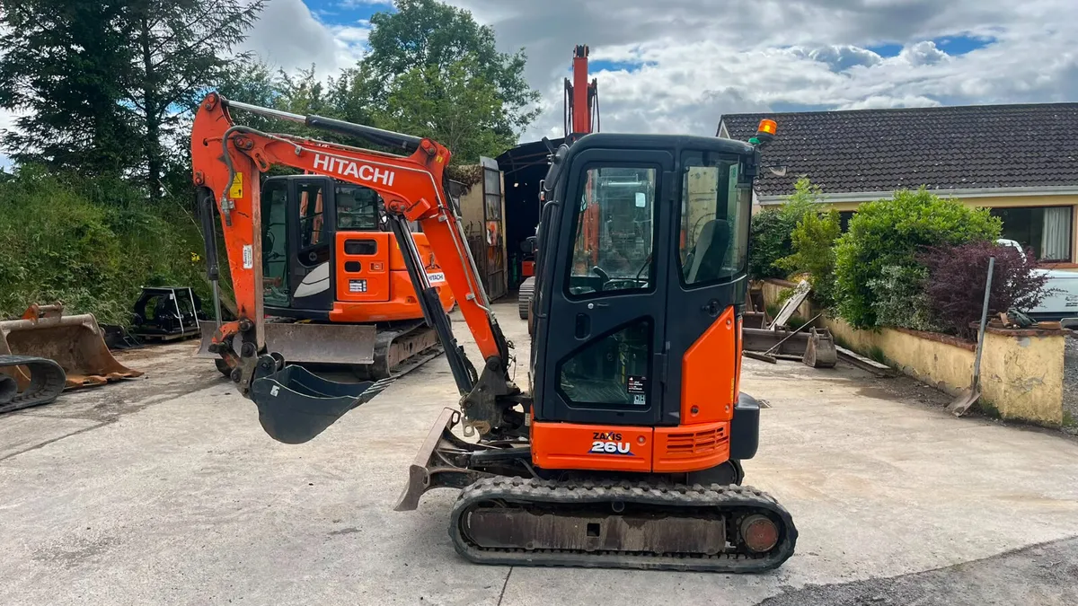 2019 Hitachi 26u.5 - Image 1