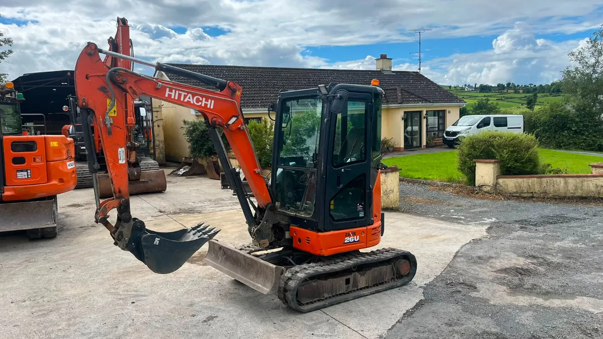 2019 Hitachi 26u.5 - Image 3